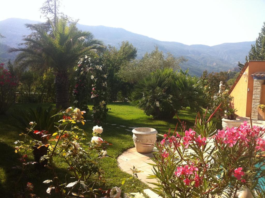 Villa Cyriel Contes  Bagian luar foto